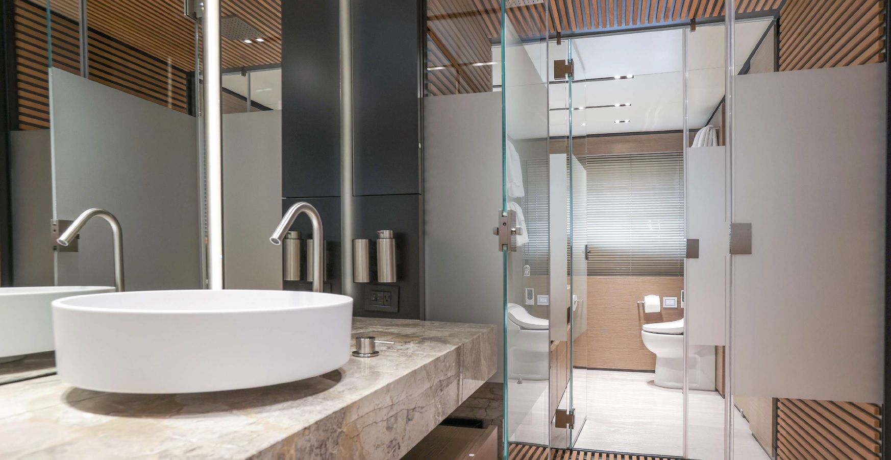 4.3 Master En Suite.jpg