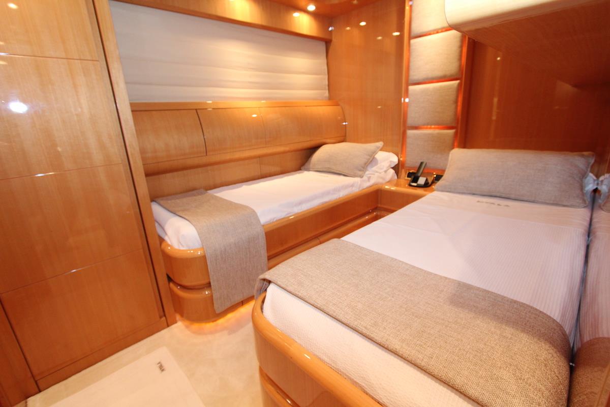 4.3 Twin cabin with pullman.jpg