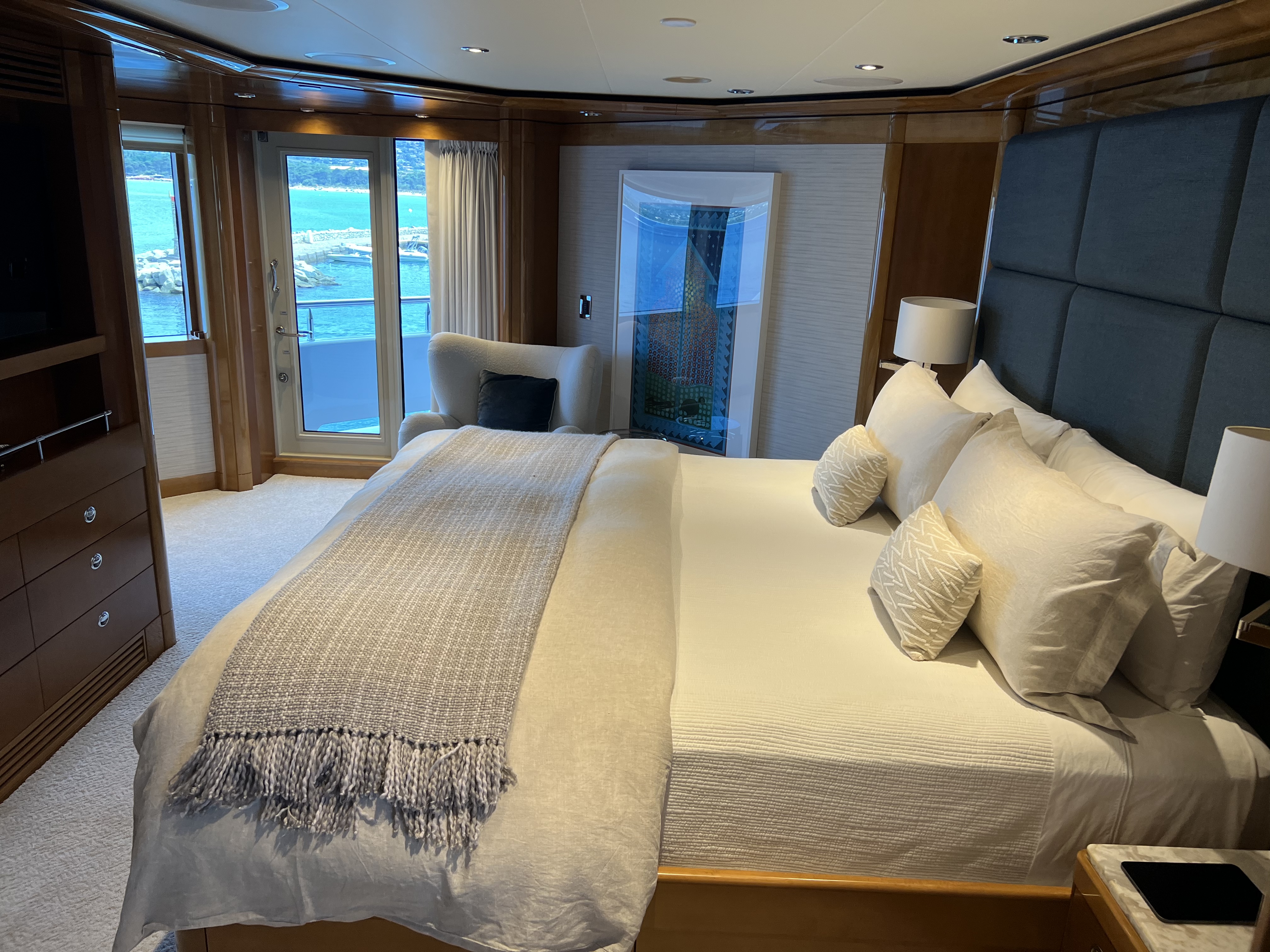 4.3 VIP Suite with private balcony.jpg