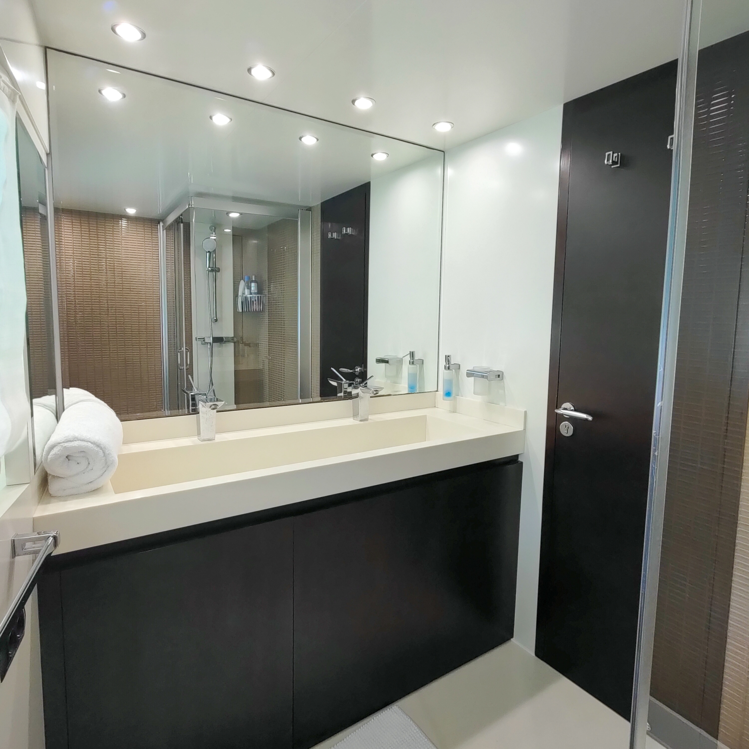 4.4 Ensuite bathrooms.jpg