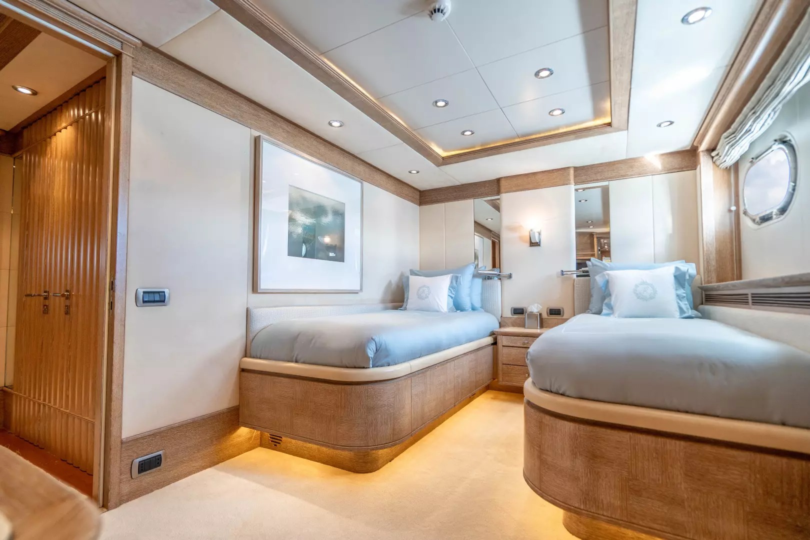 4.5 Twin guest suite.jpg