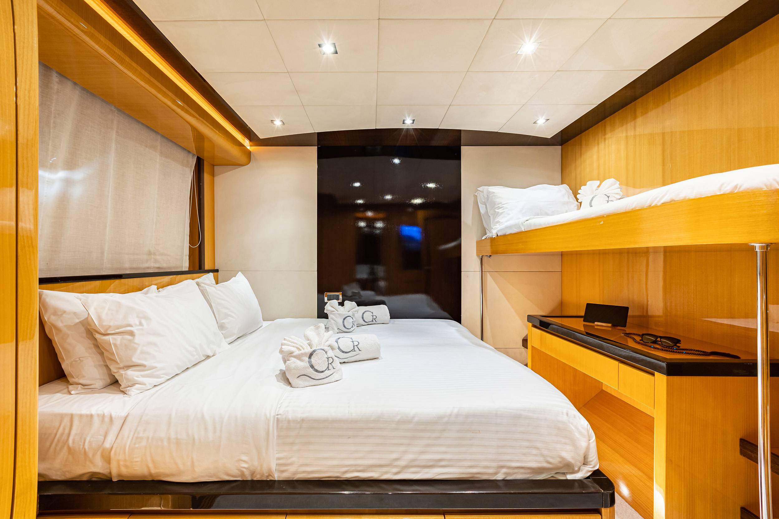 4.6 Guest suite with additional pullman bunk.jpg