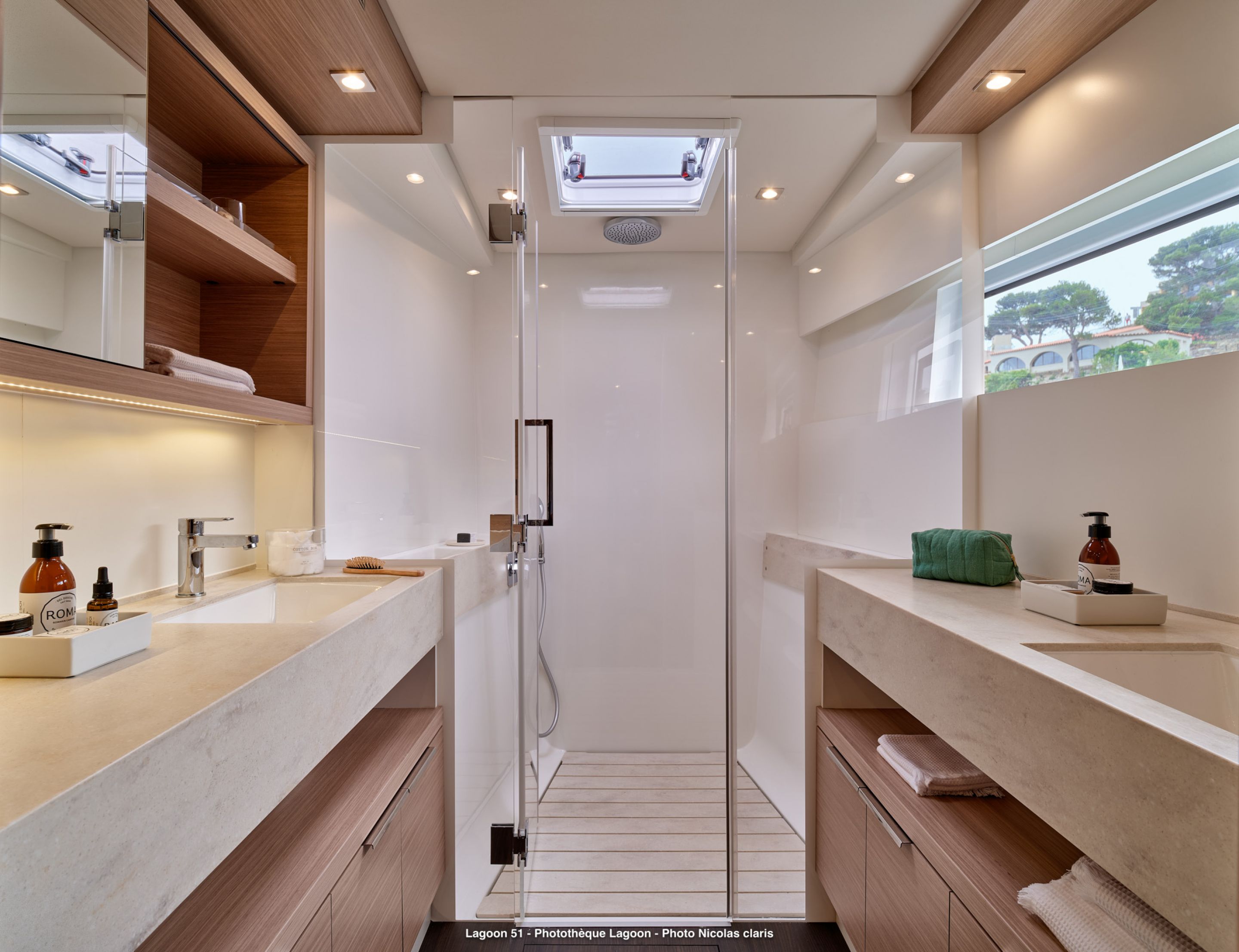 4.6 Luxury bathroom.jpg