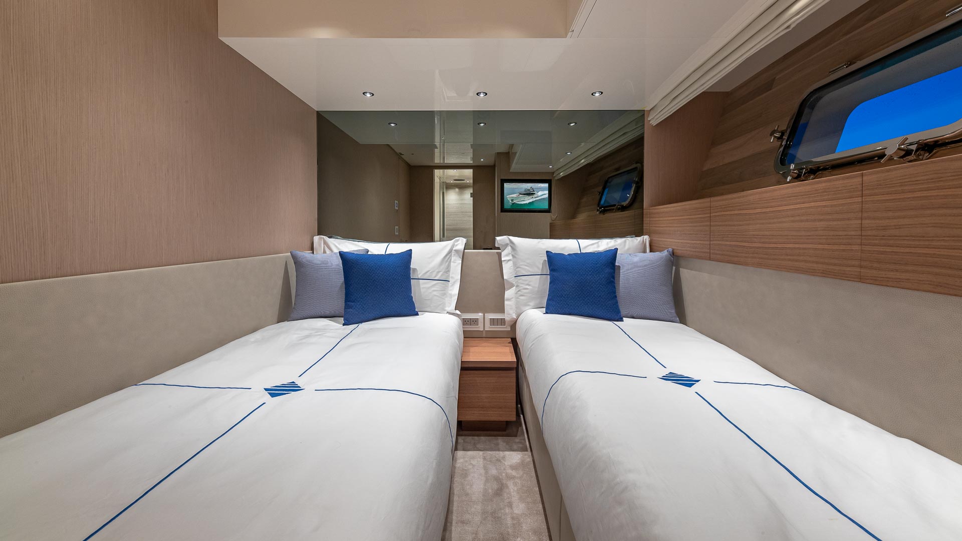 4.9 Twin guest suite.jpg