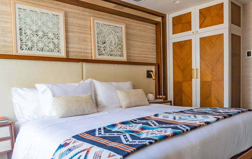 400 Guest suite.jpg