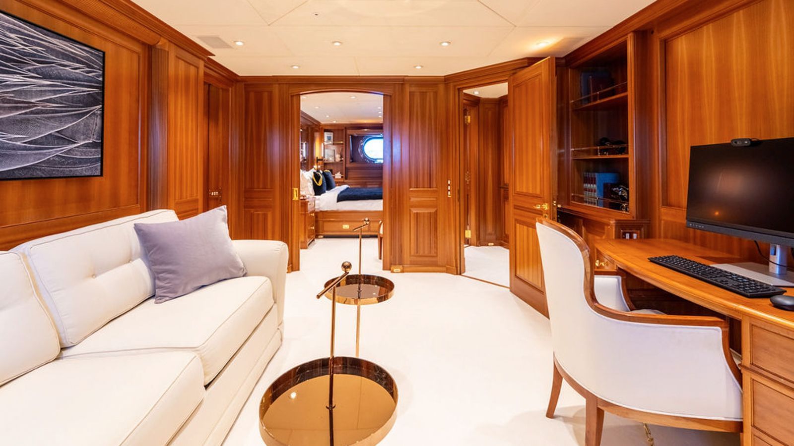401 Master suite office.jpg