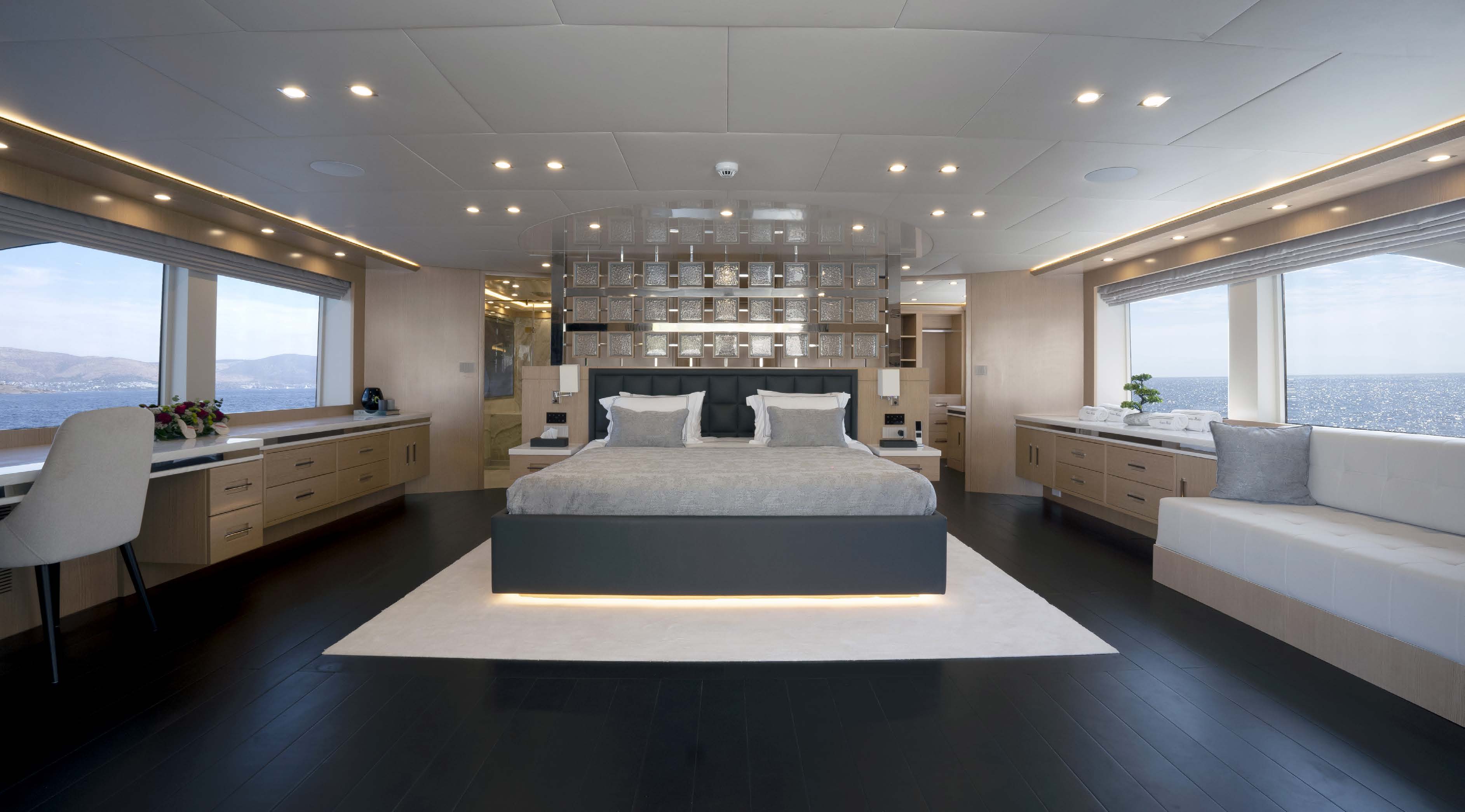 401 Upper deck master suite.jpg