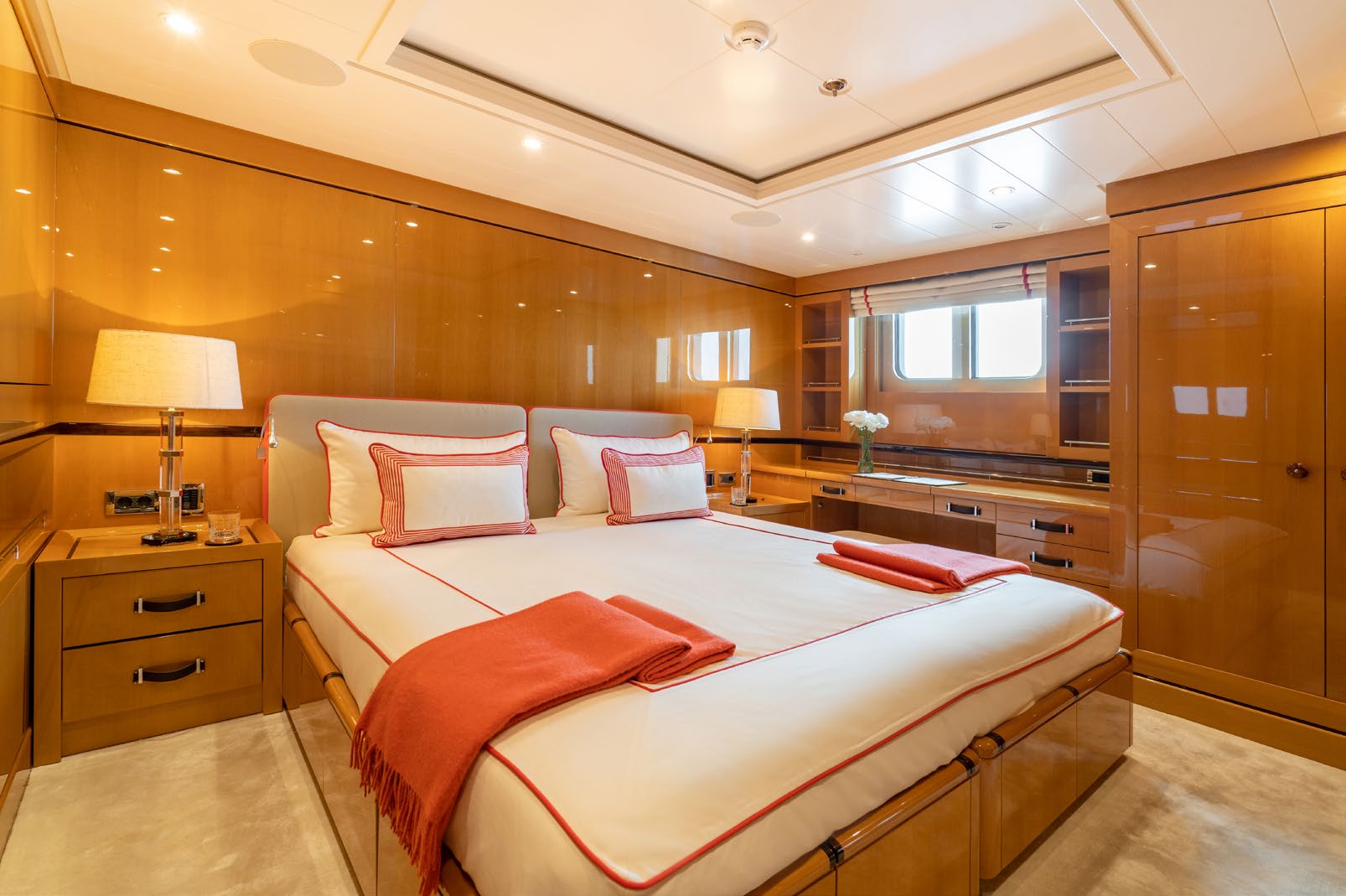 402 Double guest cabin.jpg