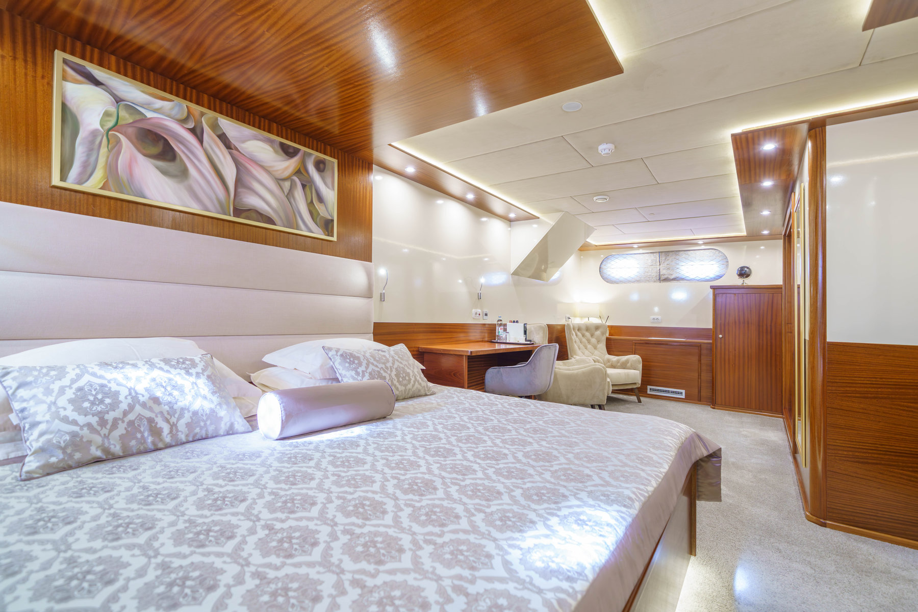 402 SON DE MAR - master suite.jpg