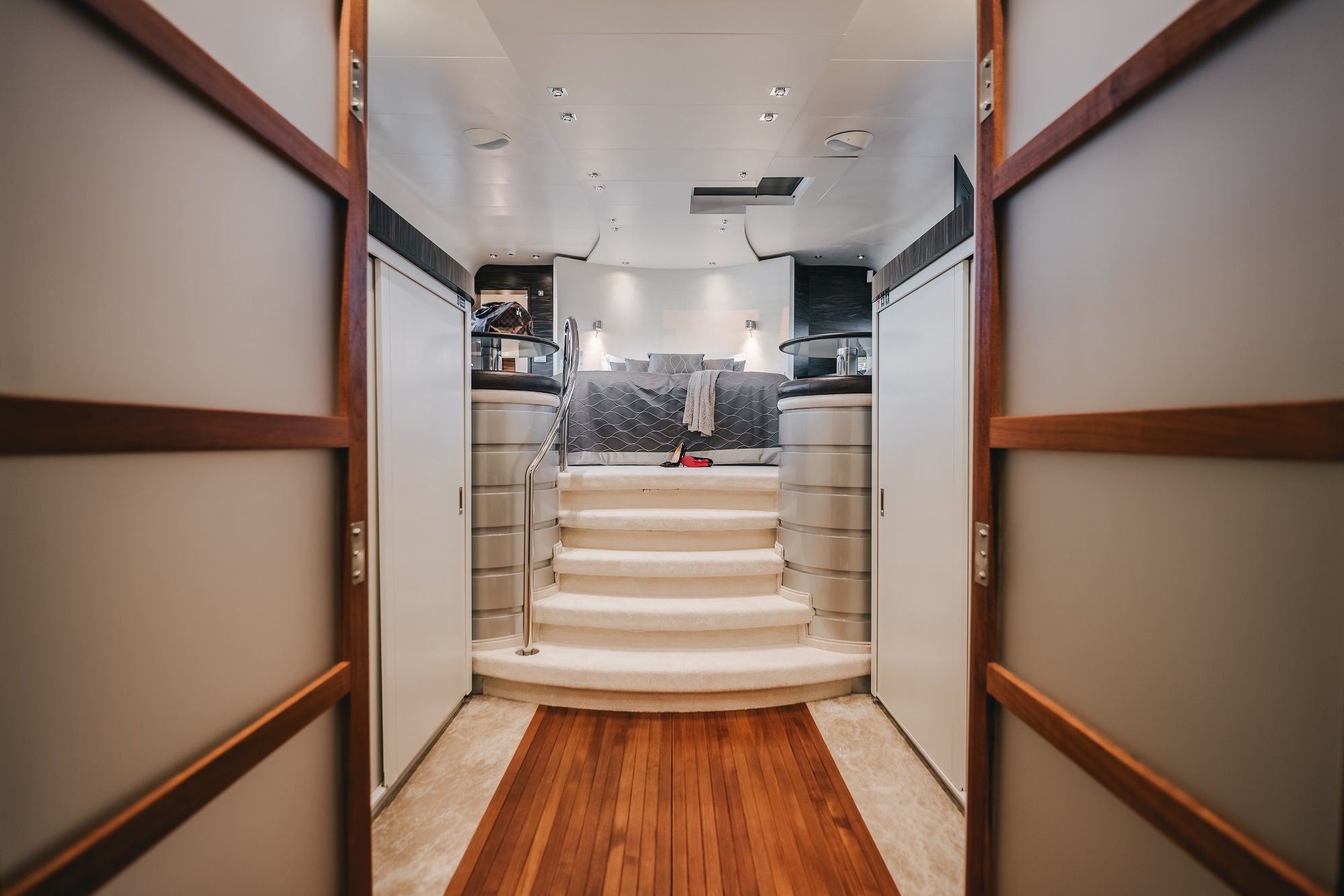 403 Entrance to master suite.jpg