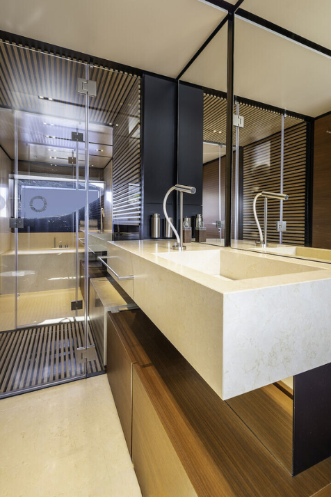 403 Master ensuite.png
