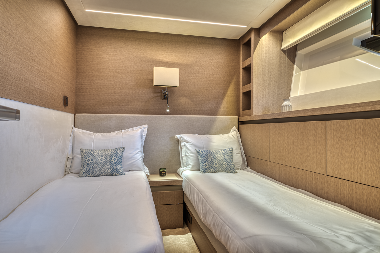 403 Twin suite.png