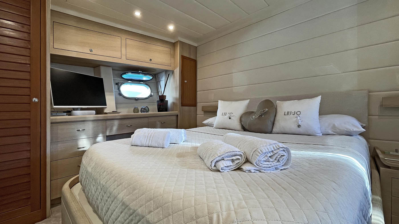 403 VIP suite.jpg