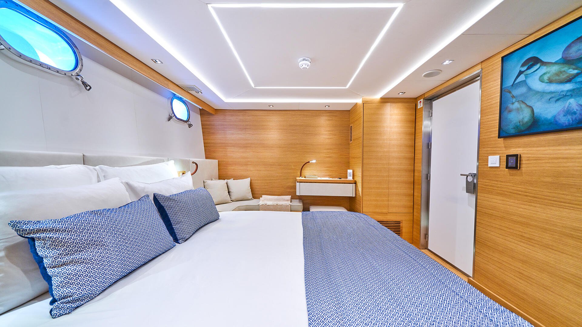 404 Gust suite.jpg