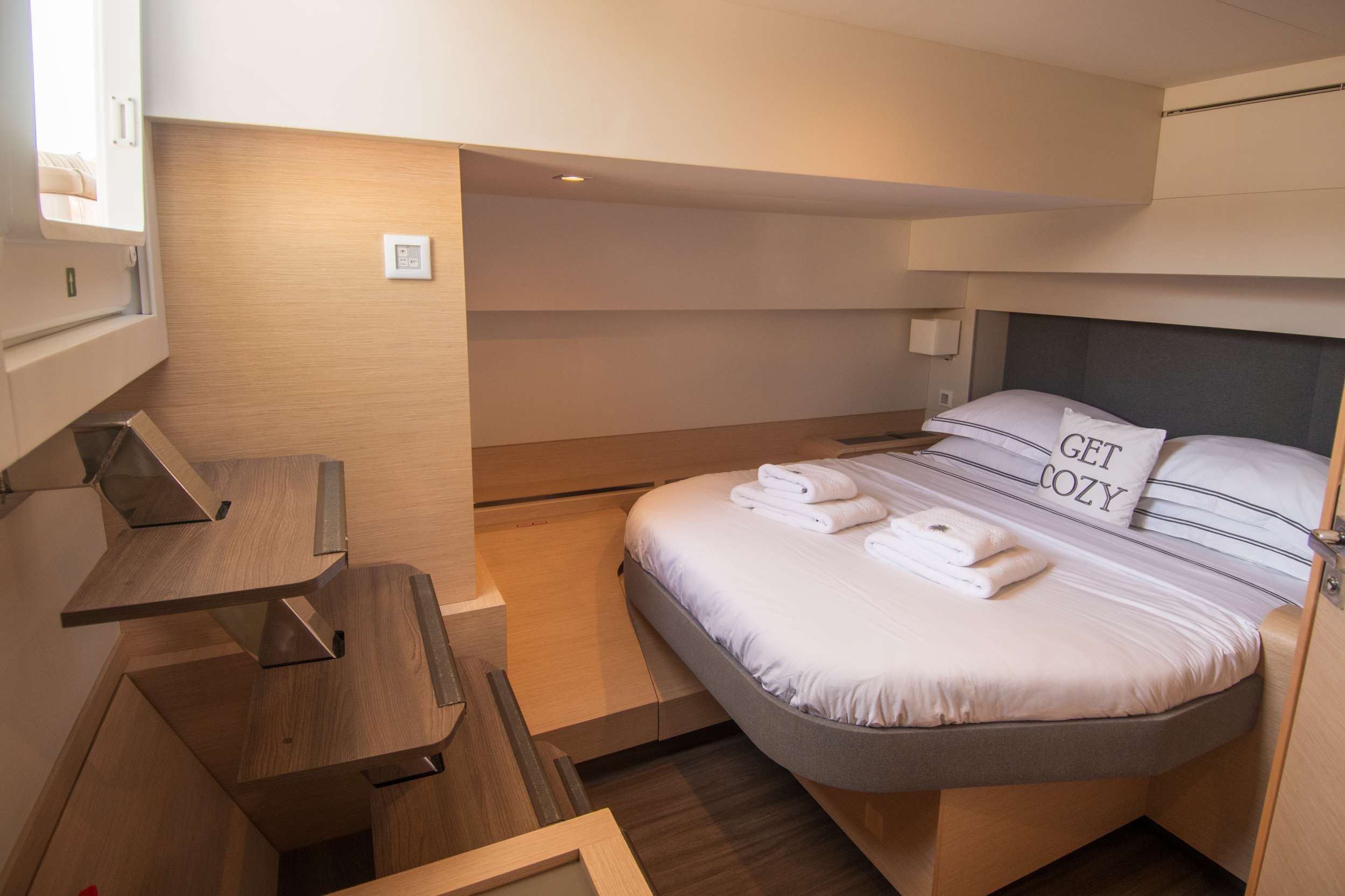 404 Queen guest suite.jpg