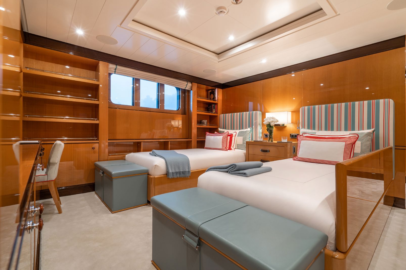 404 Twin cabin.jpg