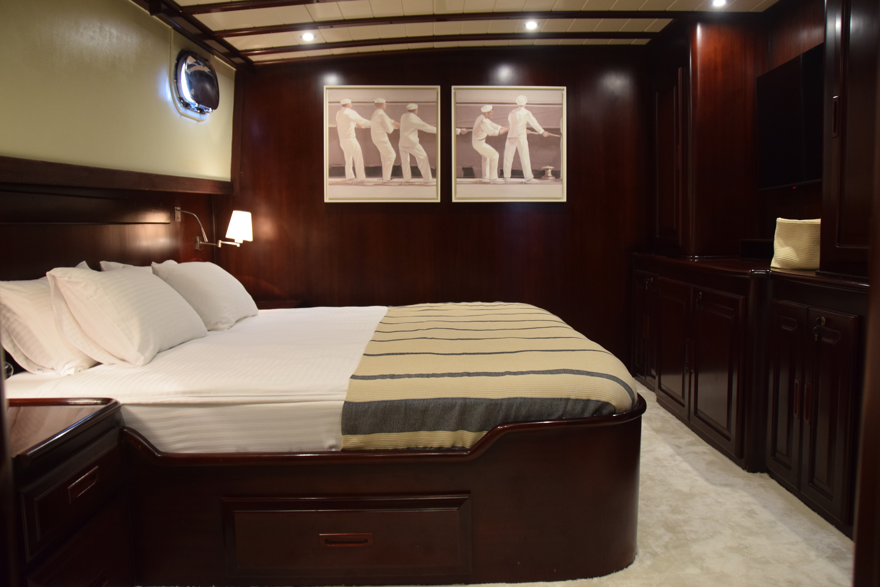 405 Port forward suite.jpg