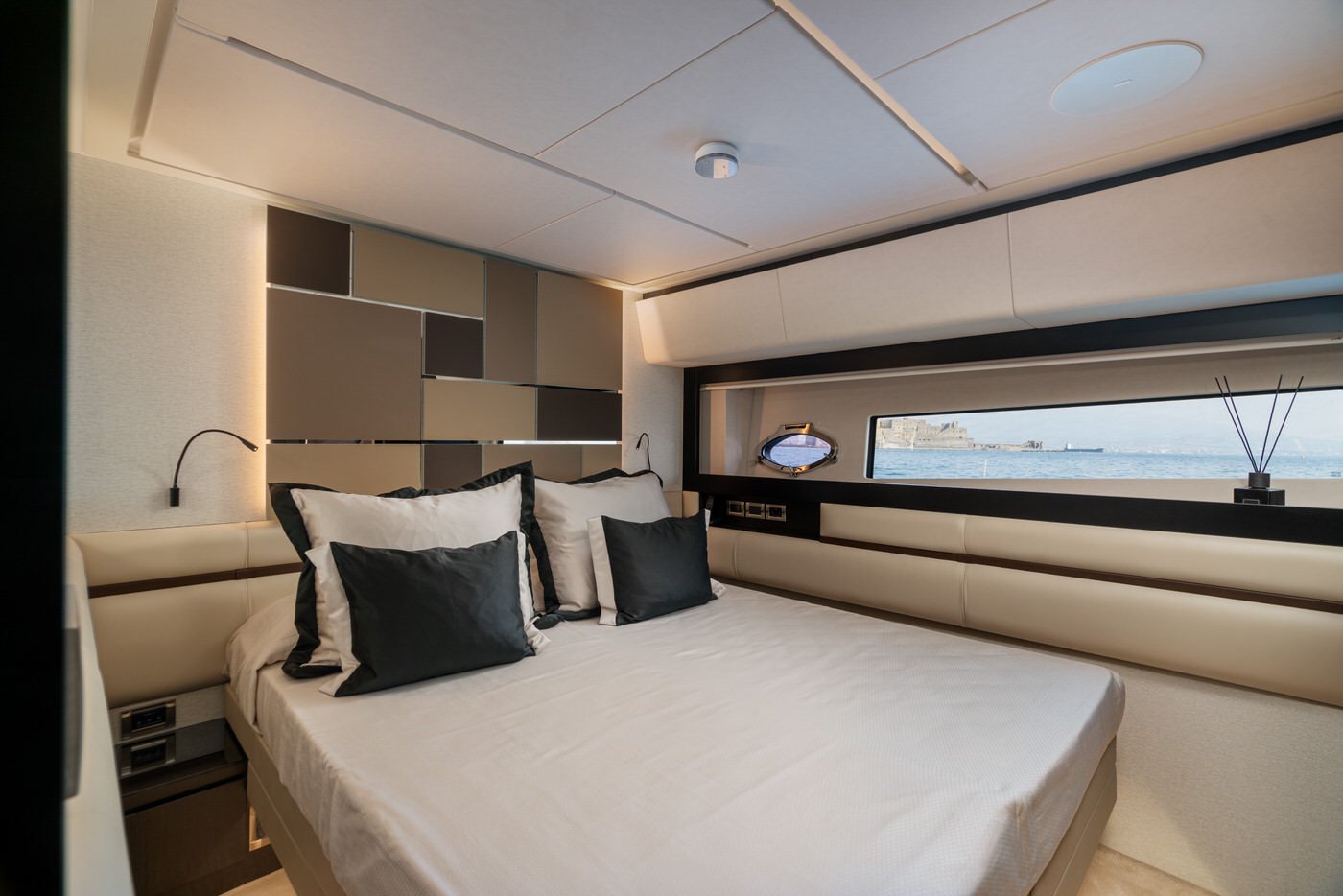 406 Double suite.jpg