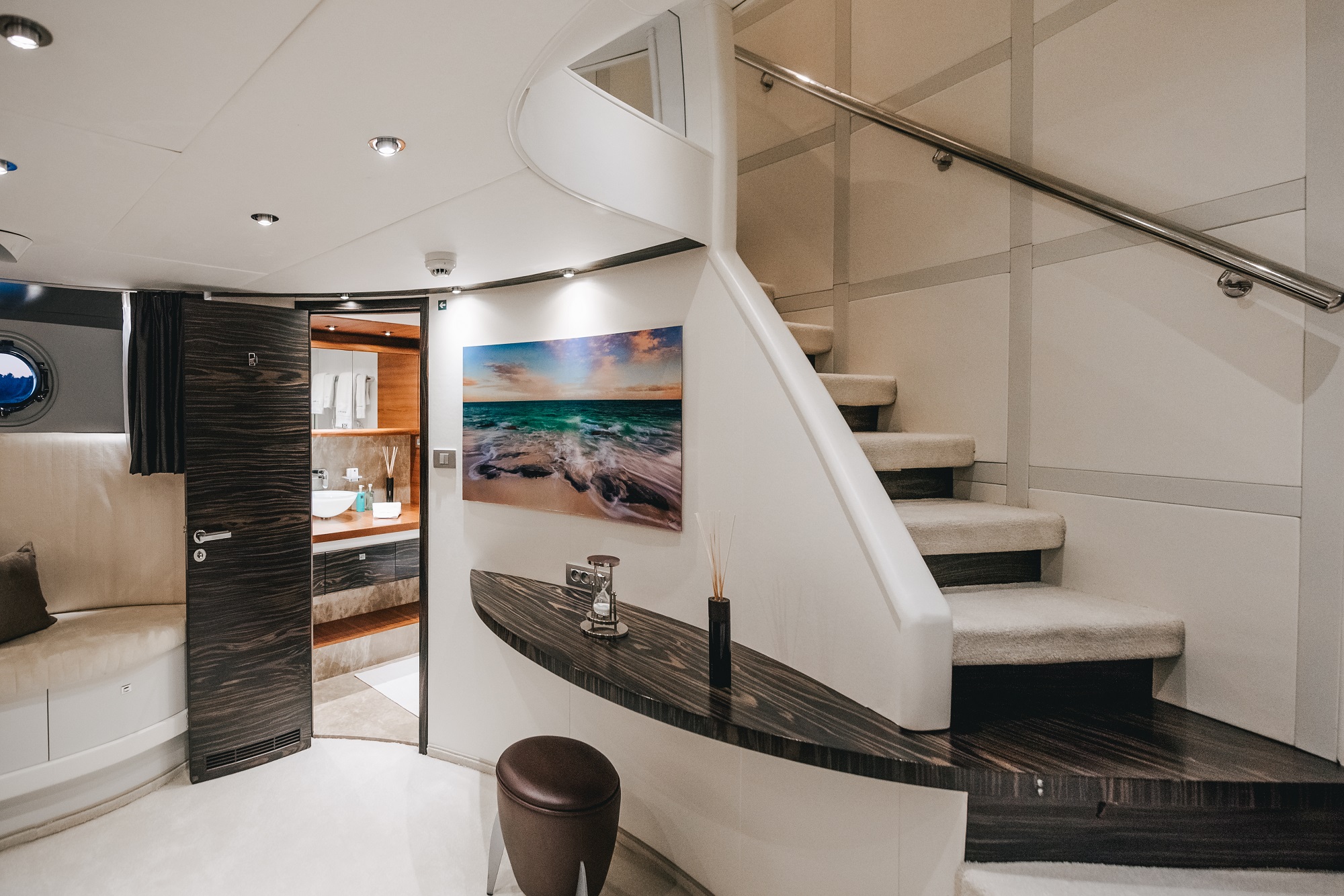 407 Entrance to VIP suite.jpg