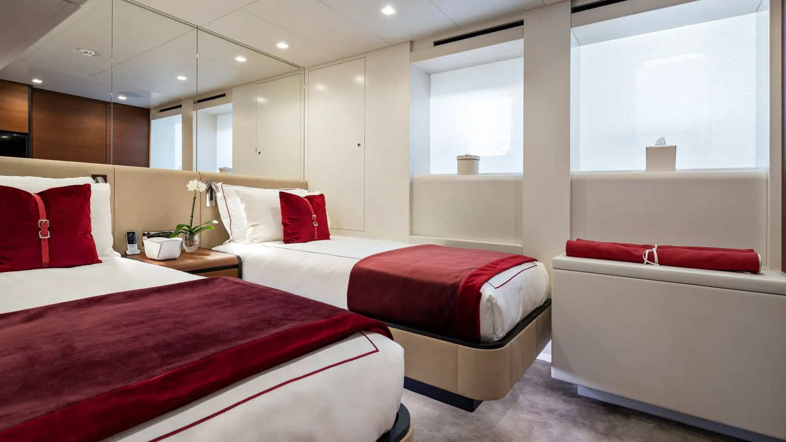 407 Guest stateroom 2.jpg
