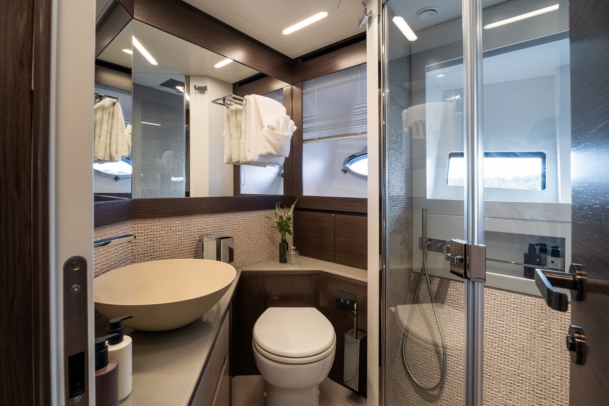 408 Jack and Jill bathroom for twin suites.jpg