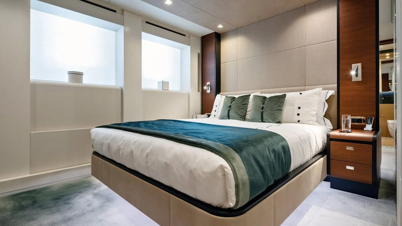 409 Guest stateroom 4.jpg