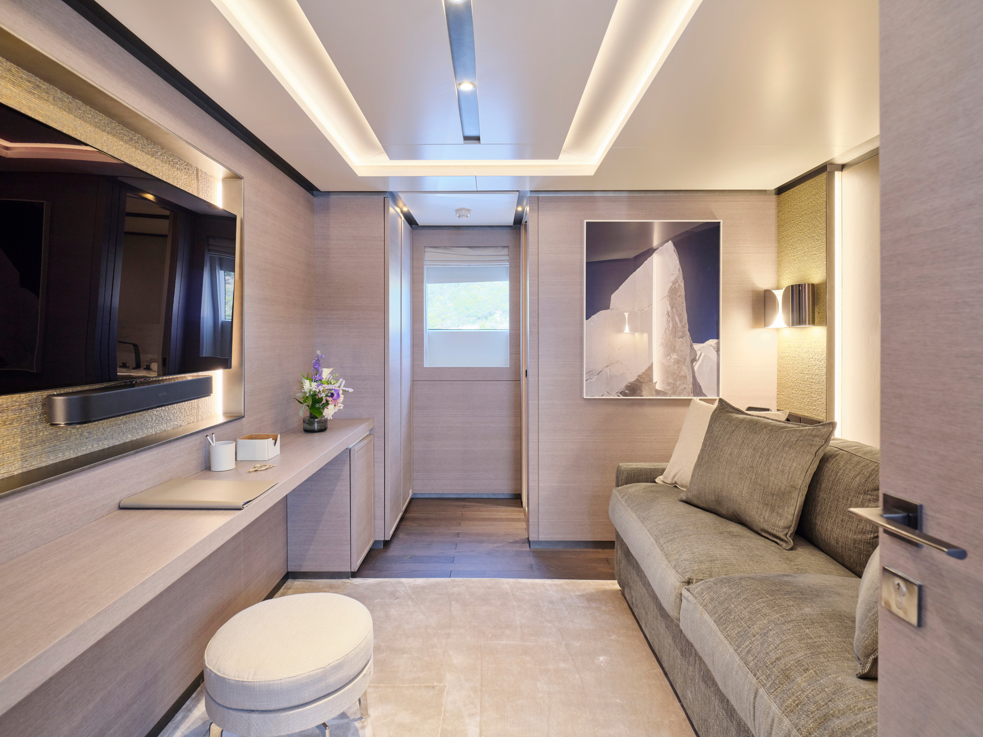 412 Interior.jpg