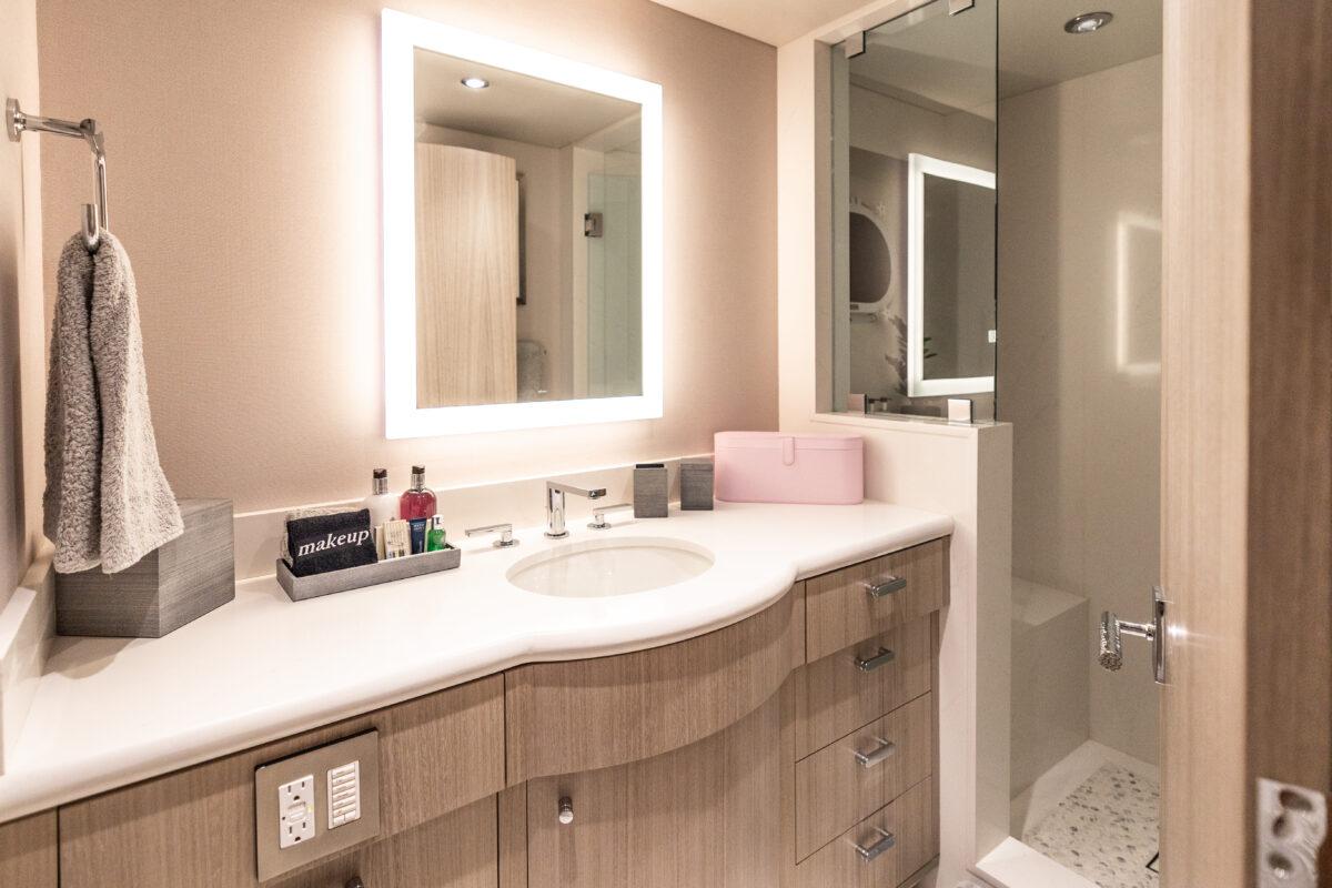 414 Guest ensuite.jpg
