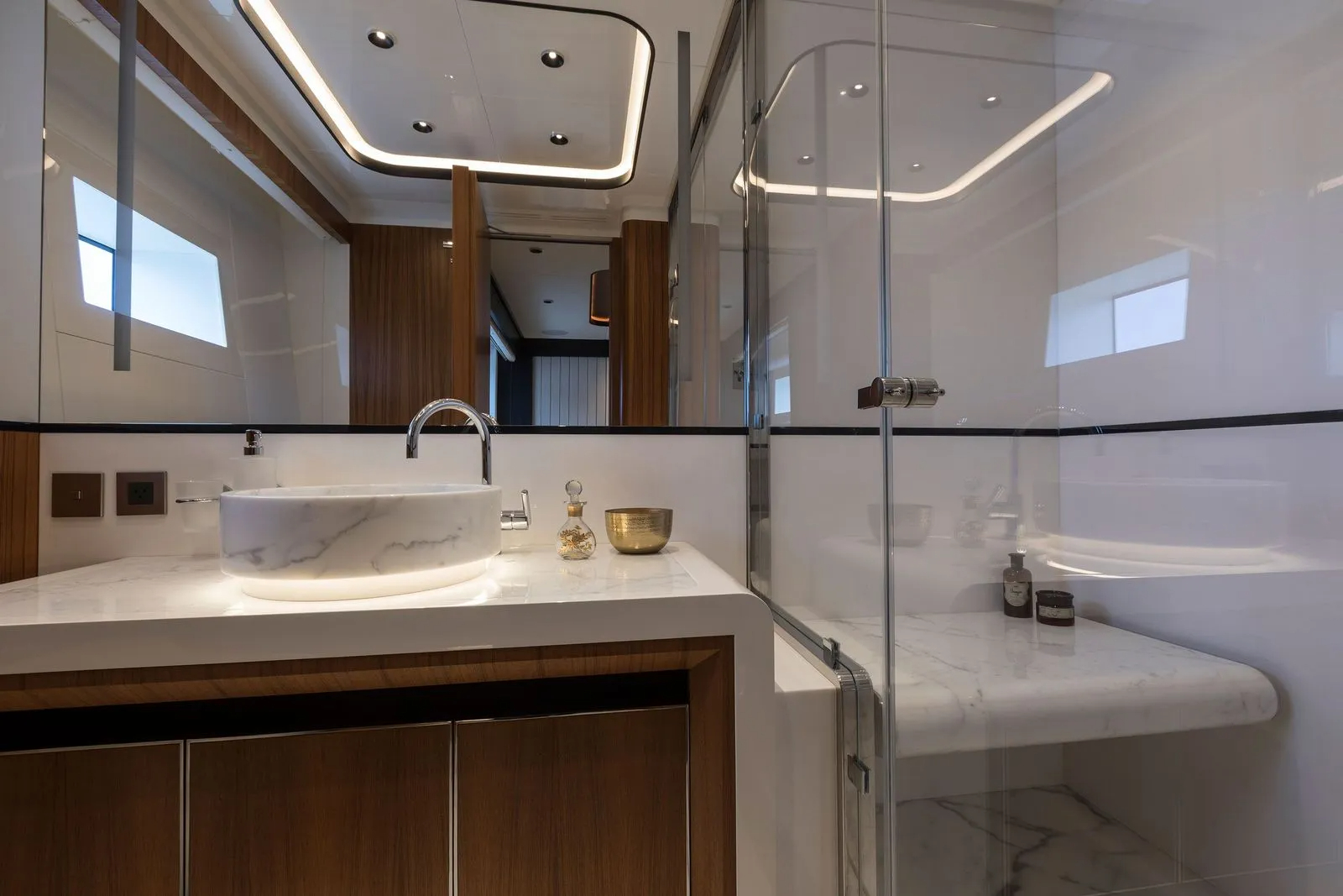 415 Guest ensuite.jpg
