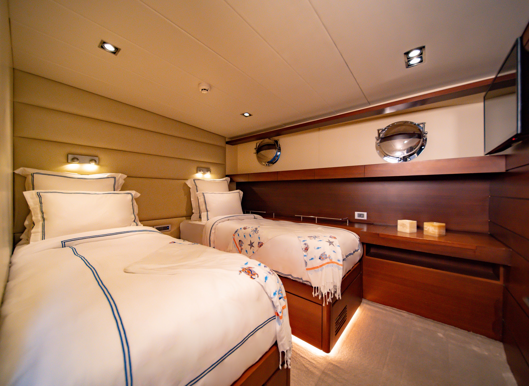 415 Twin guest suite.jpg
