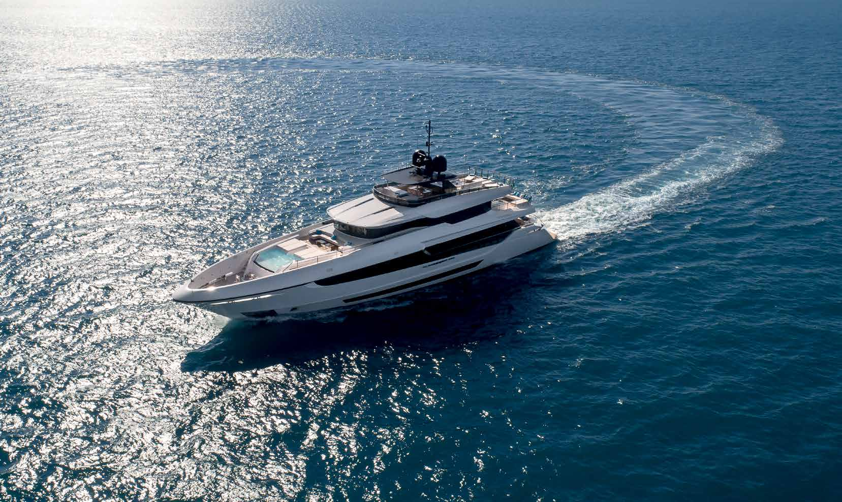 43m Benetti Vision yacht.png