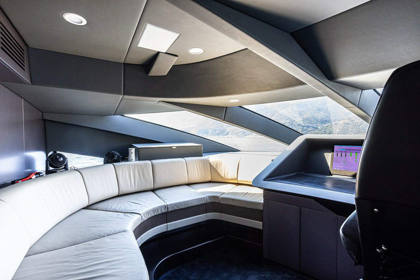 5.4 Bridge seating.jpg