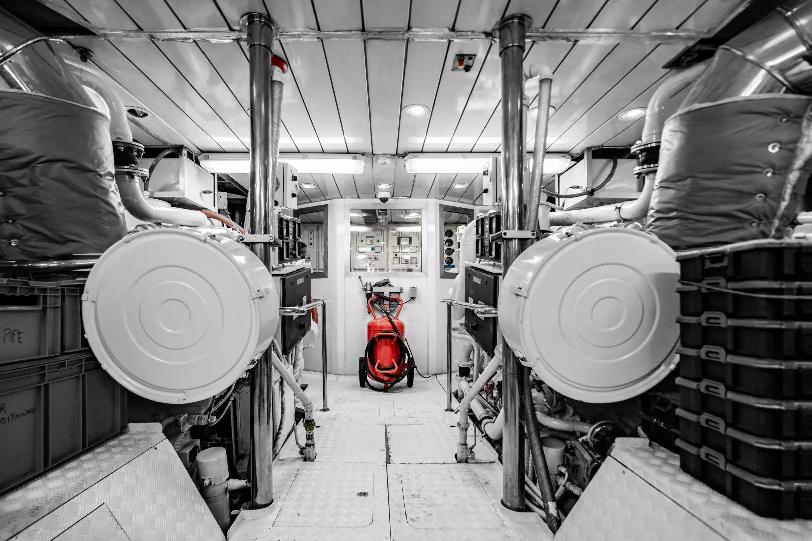 5.5 Engine room.jpg