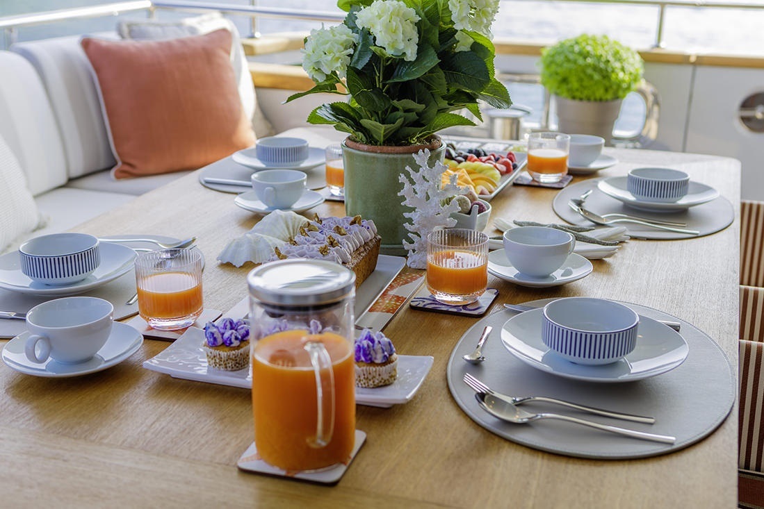 501 Breakfast service.jpg