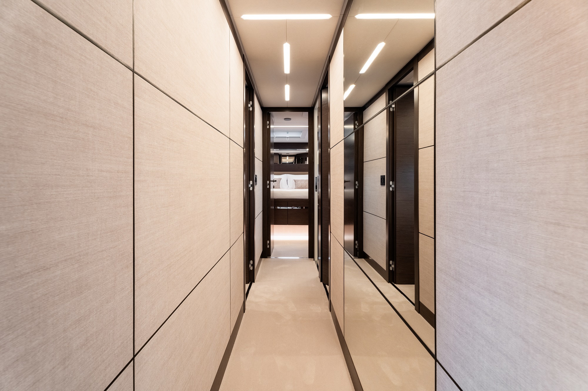 501 Interior corridor.jpg