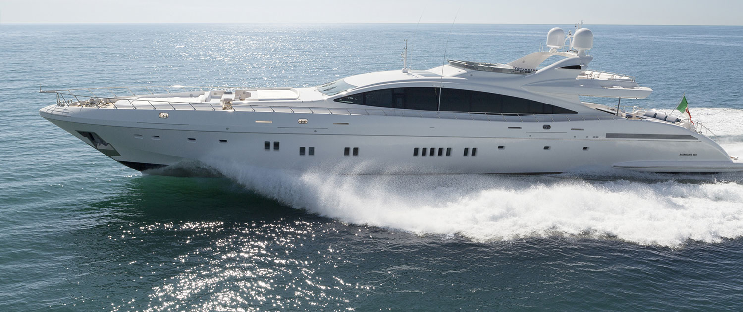 50m Mangusta Overmarine yacht running.jpg