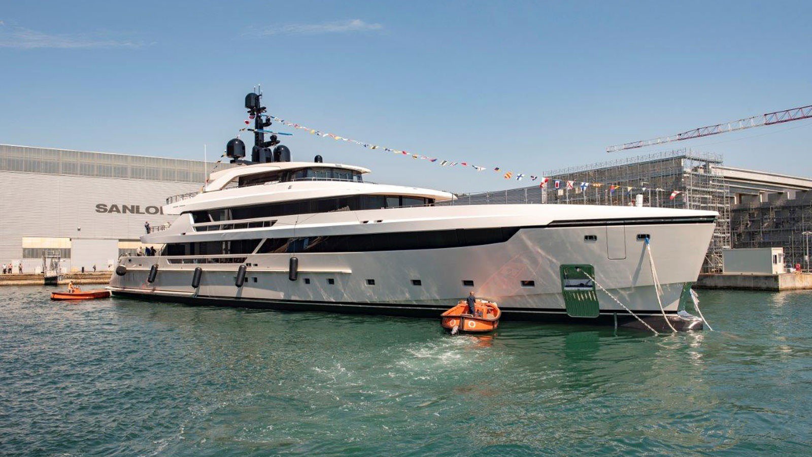 62 Steel superyacht by Sanlorenzo.jpg