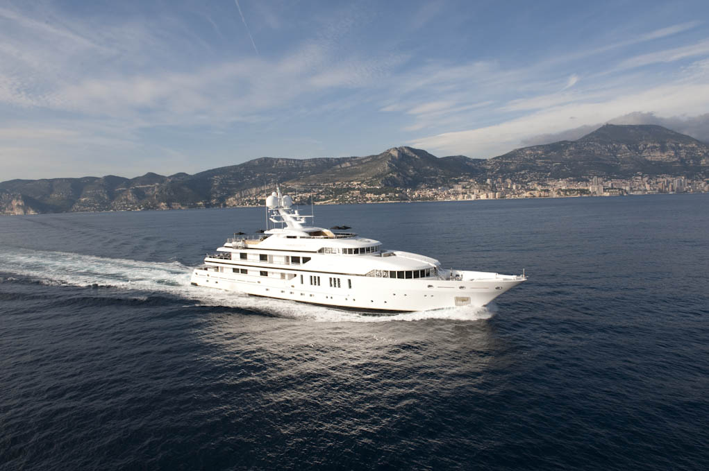 62m superyacht .jpg