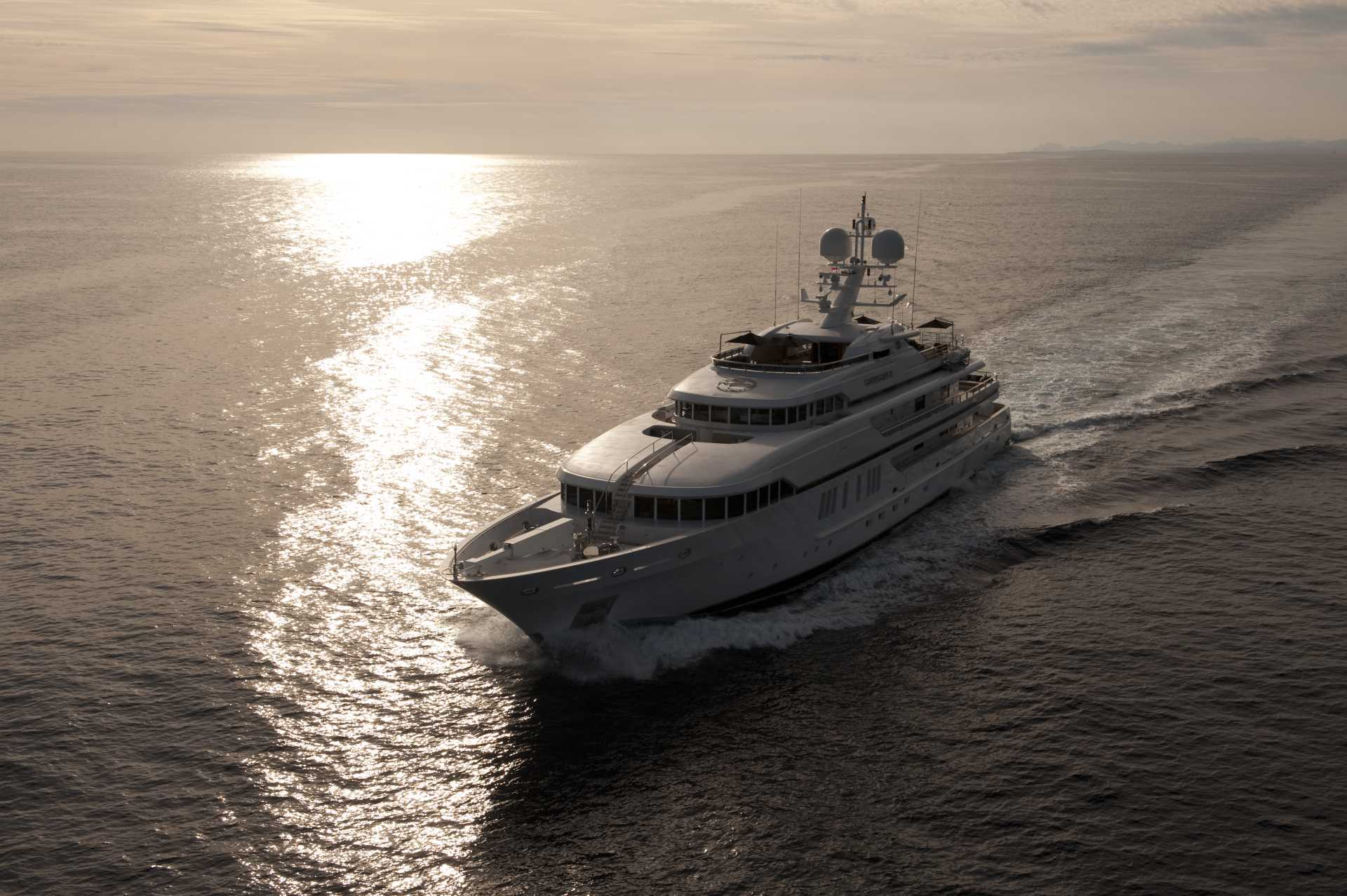 62m superyacht.jpg