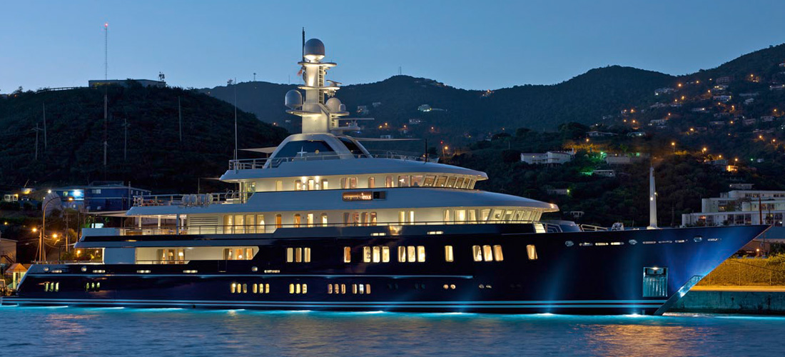 75m Lurssen custom superyacht by night.jpg
