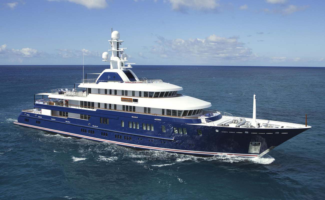 75m Lurssen mega yacht cruising.jpg