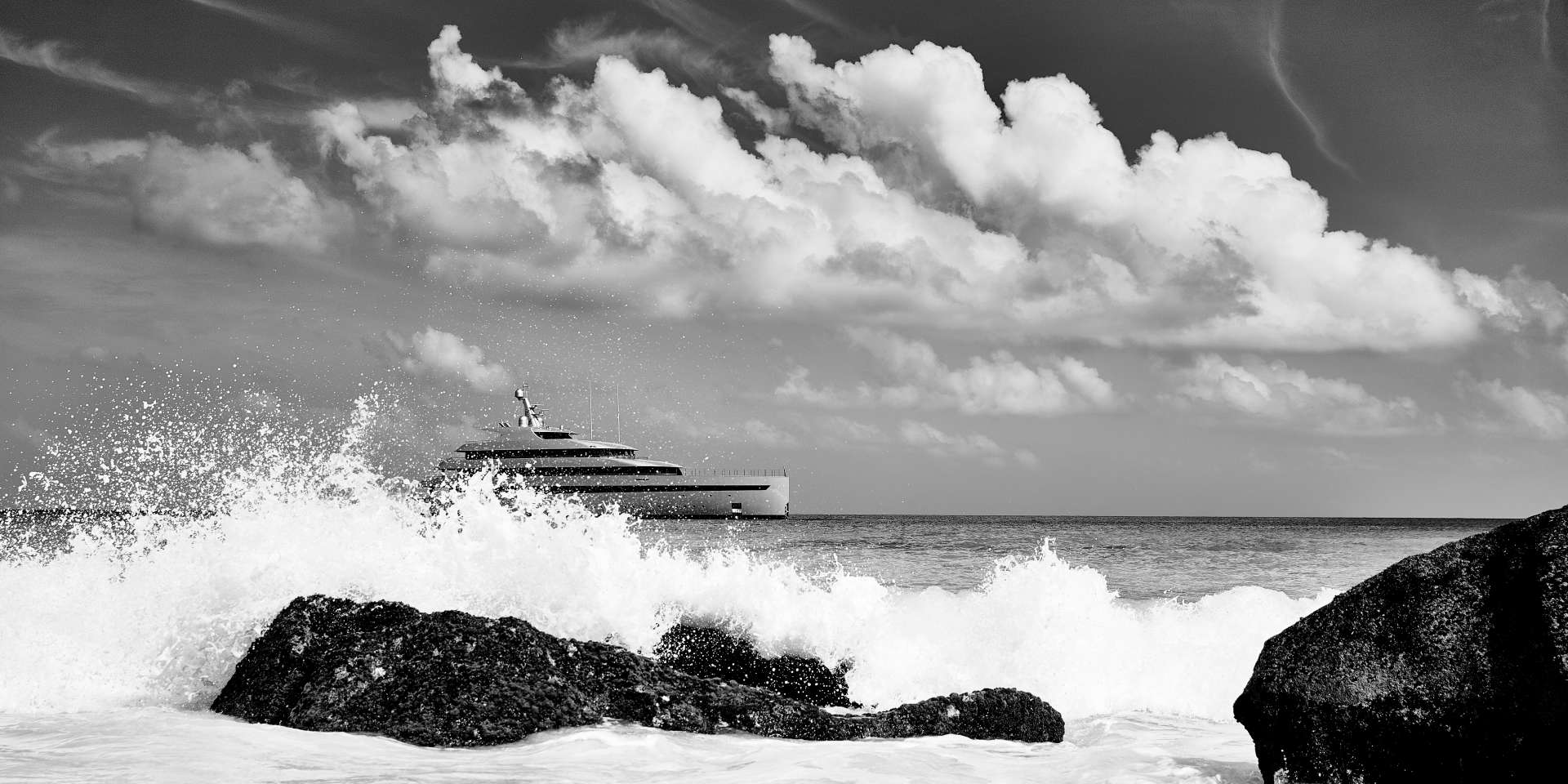 84m Feadship mega yacht.jpg