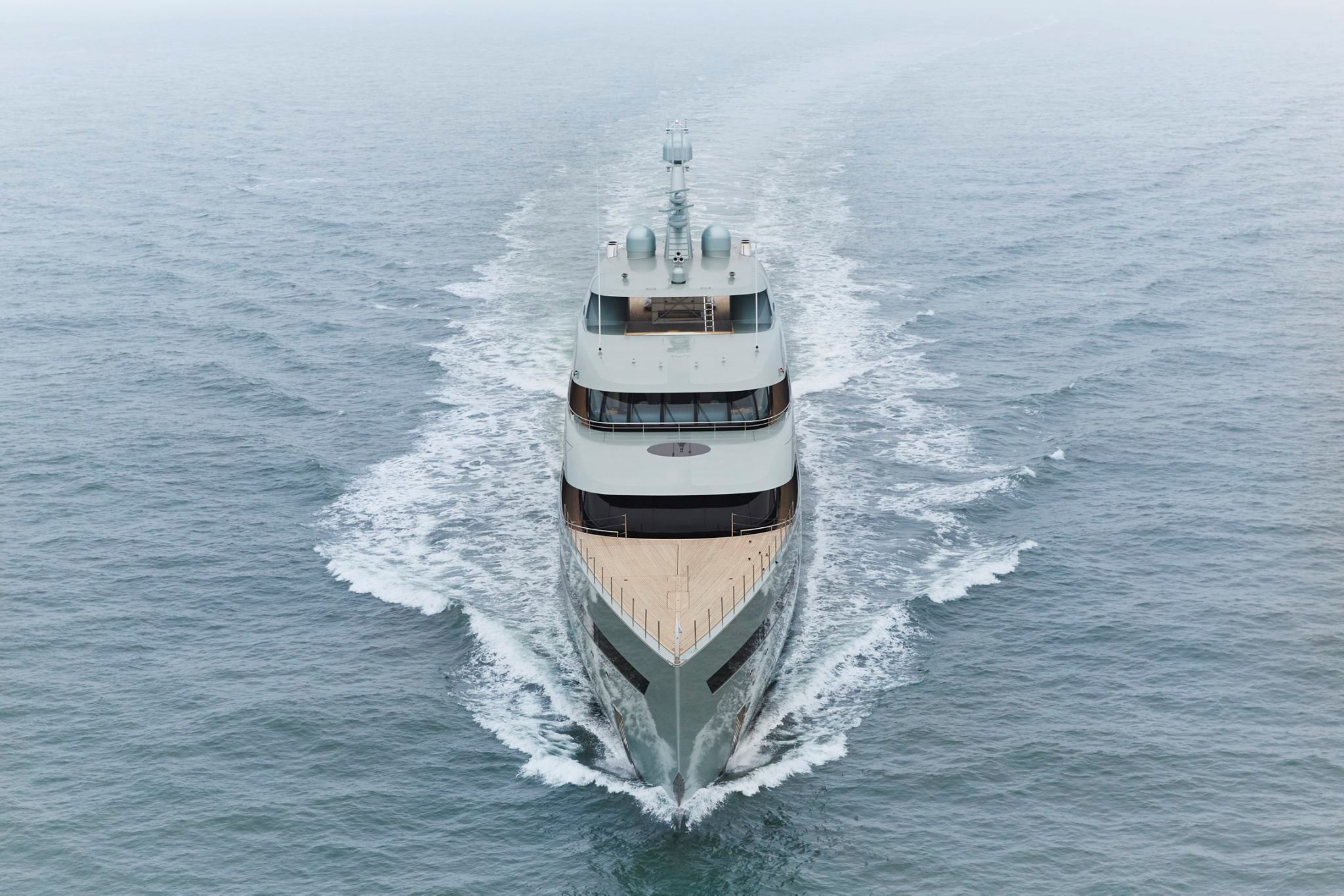84m Feadship running.jpg