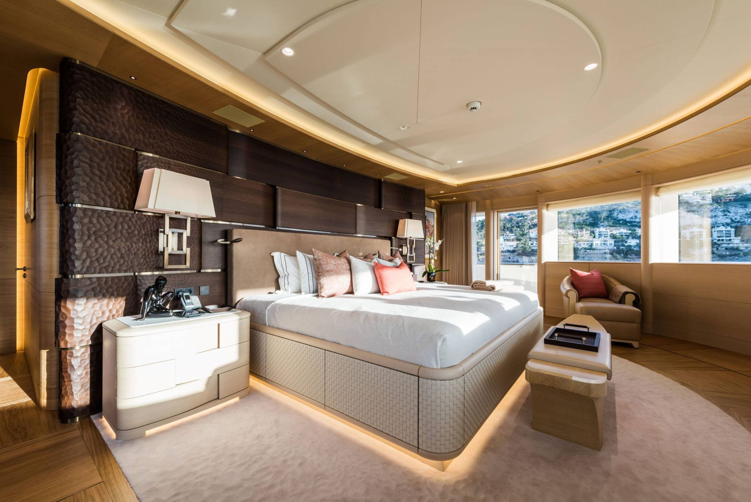 AMELS 199 Limited Edition - master suite.jpg