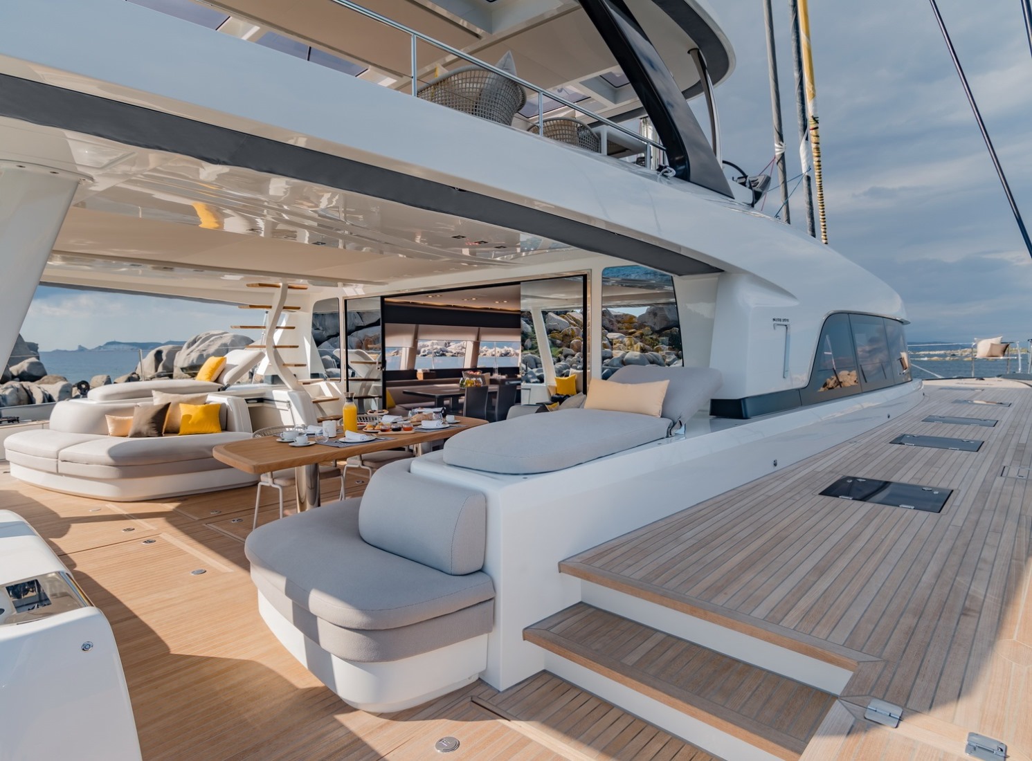 Aft deck with alfresco dining.jpg