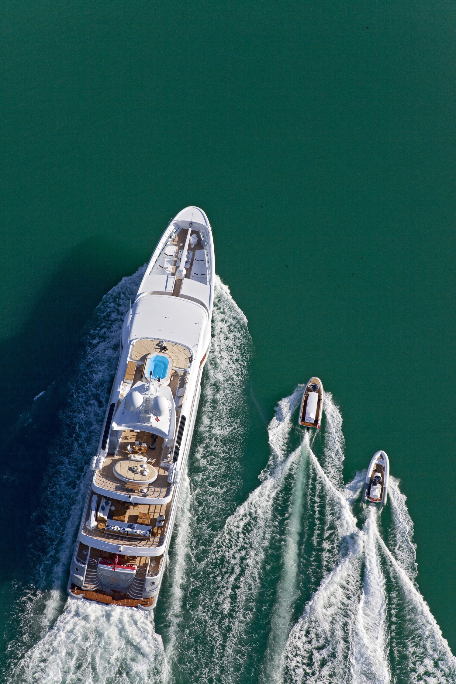 Amels 180 - with tenders.jpg