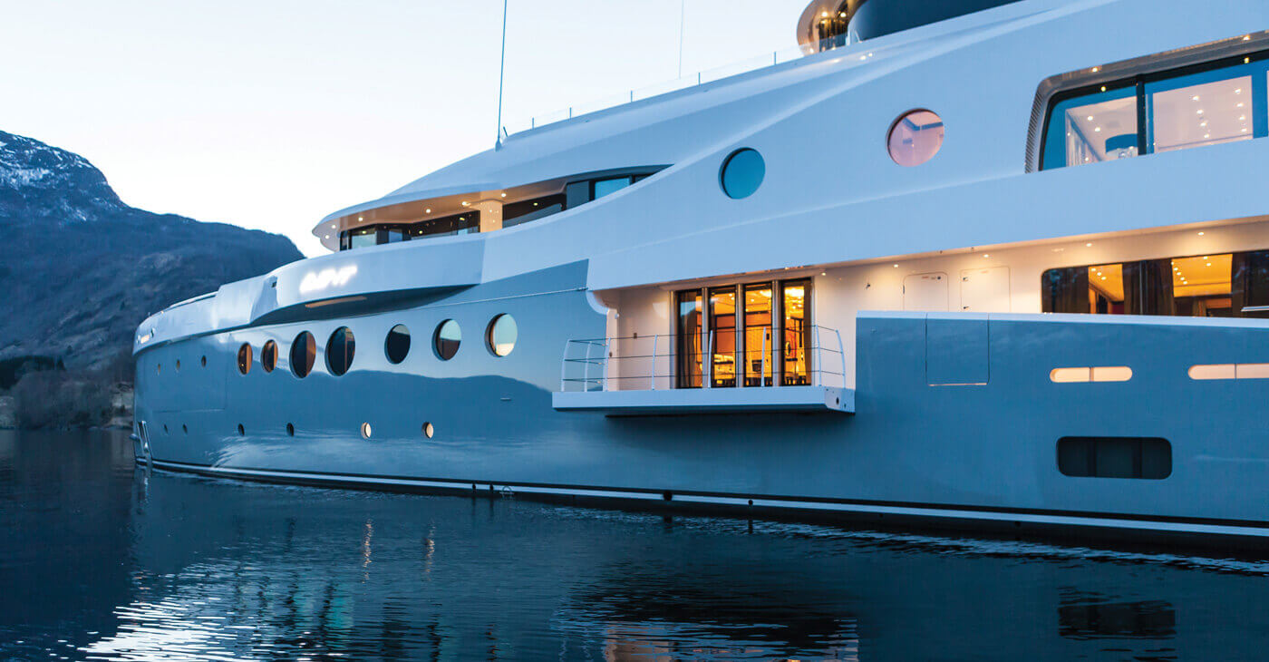 Amels199_luxurious_yacht_Event.jpg