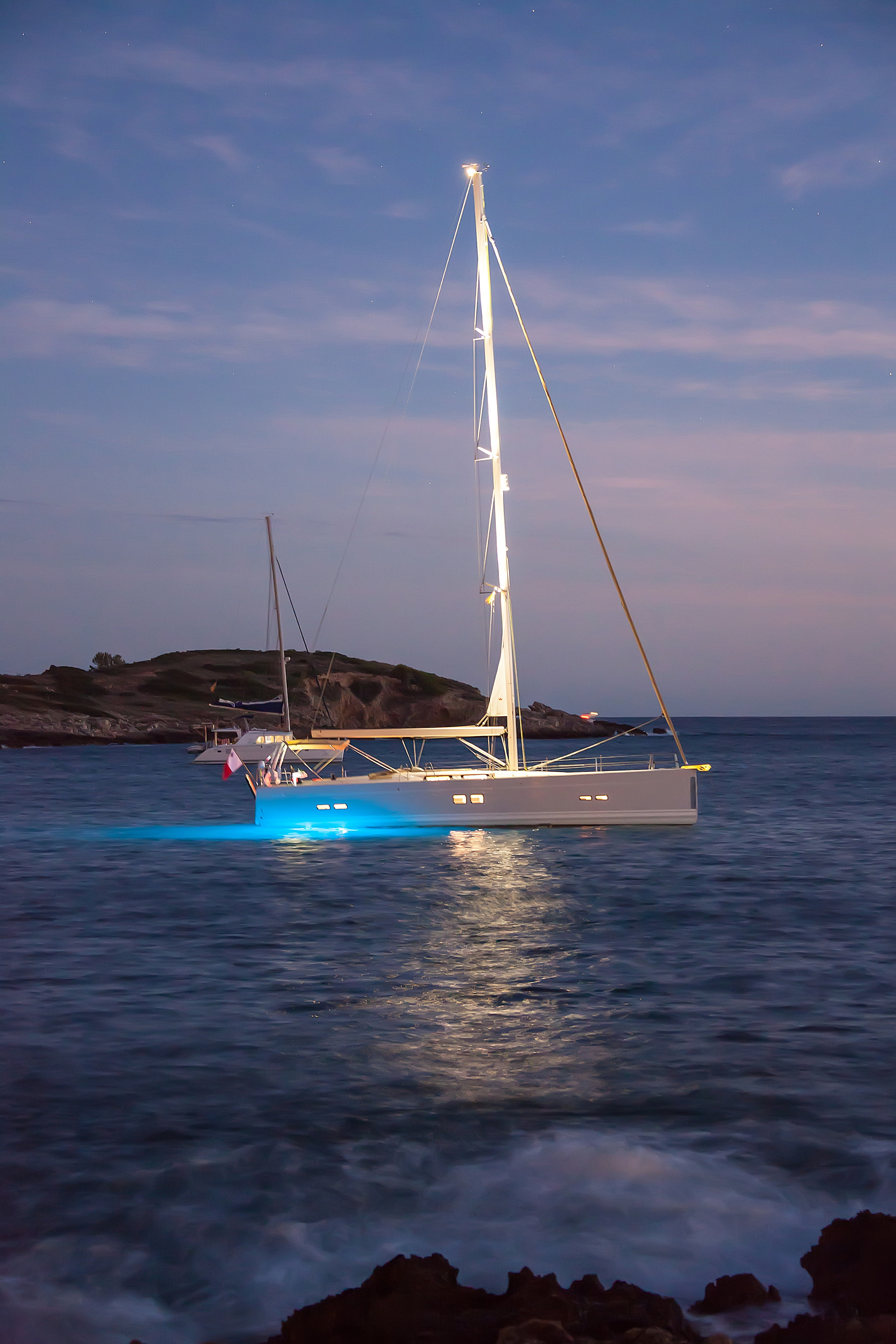 Anchored with underwater lights.jpg