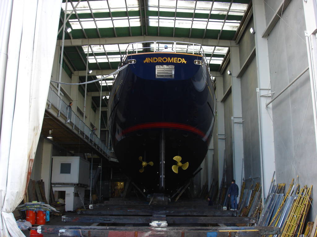Andromeda_Dry_Dock.jpg