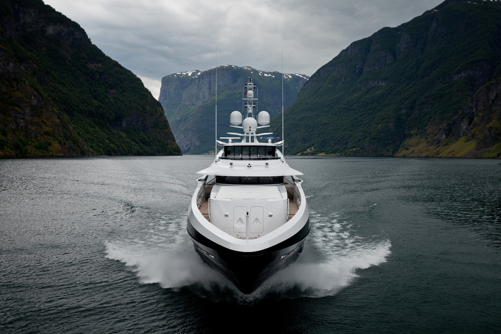 Ann G - bow. Photo courtesy Jeff Brown.jpg
